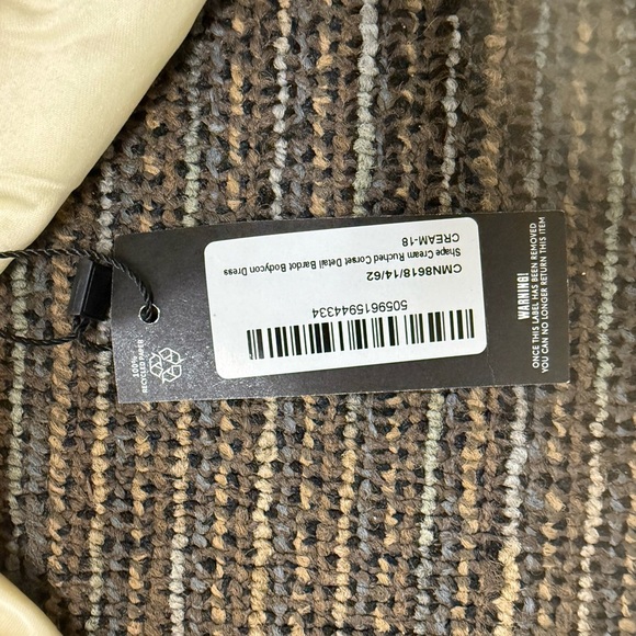 NWT Pretty Little Thing Cream Bodycon Corset Dress Size 14 - Picture 6 of 7